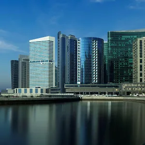 فندق Radisson Blu Hotel, Waterfront