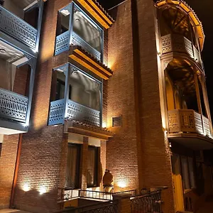 Metekhi Boutique Otel Tiflis
