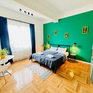 Pirosmani Boutique Apart Otel Tiflis